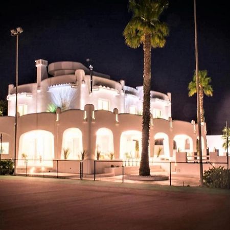 B&B Valentino Luxury Rooms By Salentolimit Porto Cesareo Exterior photo